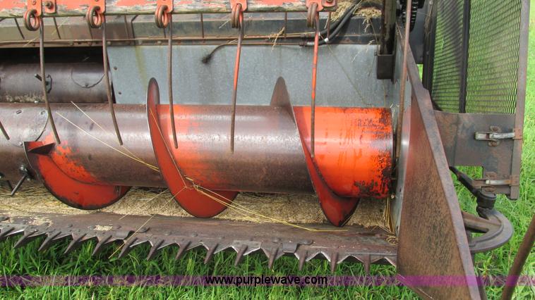 image for item J8562 Allis Chalmers Gleaner K Corn-Soybean Special combine