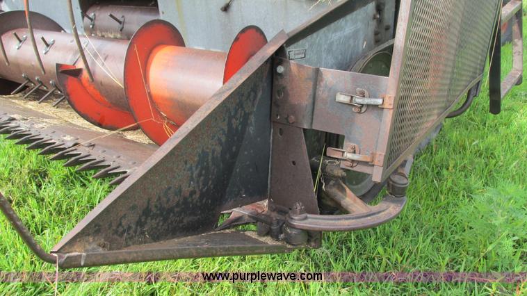 image for item J8562 Allis Chalmers Gleaner K Corn-Soybean Special combine