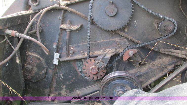 image for item J8562 Allis Chalmers Gleaner K Corn-Soybean Special combine