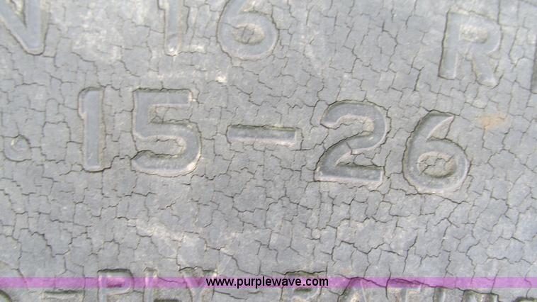 image for item J8562 Allis Chalmers Gleaner K Corn-Soybean Special combine