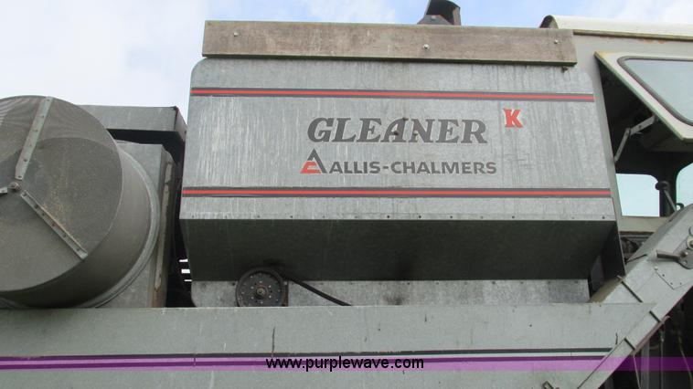 image for item J8562 Allis Chalmers Gleaner K Corn-Soybean Special combine