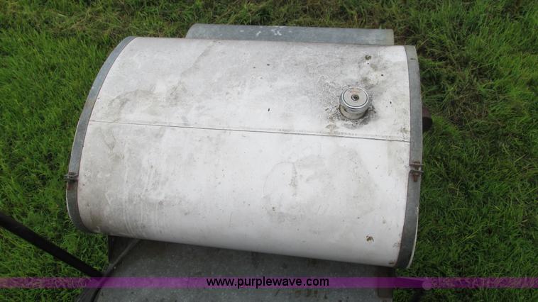 image for item J8562 Allis Chalmers Gleaner K Corn-Soybean Special combine