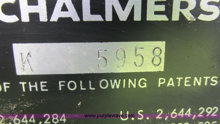 image for item J8562 Allis Chalmers Gleaner K Corn-Soybean Special combine