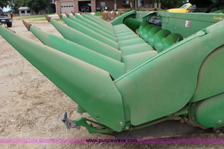 image for item K1003 2010 John Deere 612C Stalkmaster chopping corn head