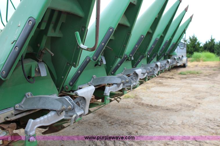 image for item K1003 2010 John Deere 612C Stalkmaster chopping corn head