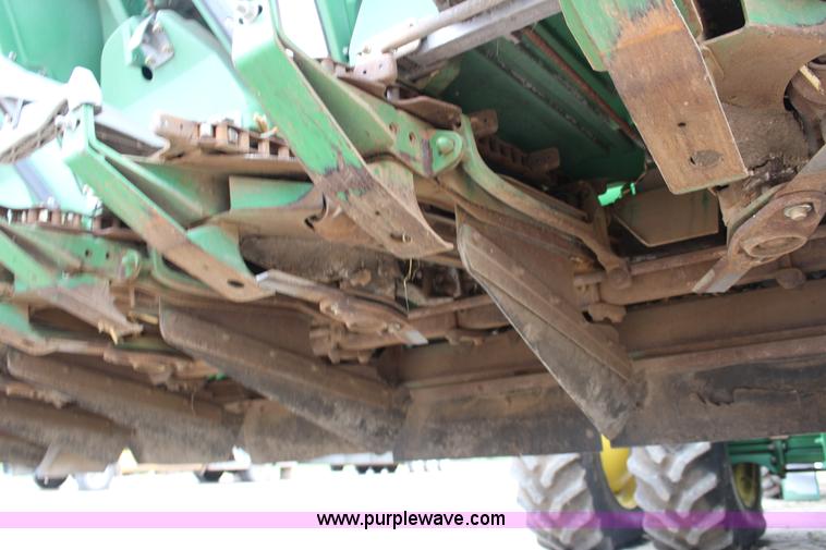 image for item K1003 2010 John Deere 612C Stalkmaster chopping corn head