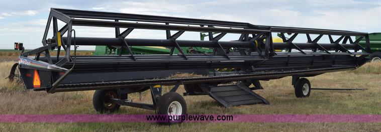 image for item K6115 2005 MacDon 963 draper head