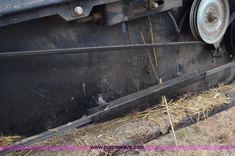 image for item K6115 2005 MacDon 963 draper head