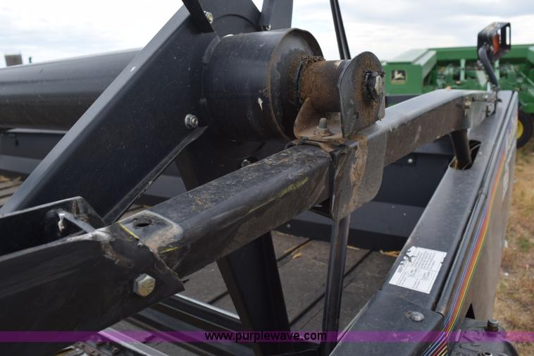 image for item K6115 2005 MacDon 963 draper head