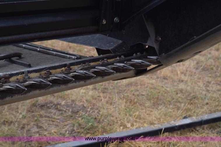 image for item K6115 2005 MacDon 963 draper head