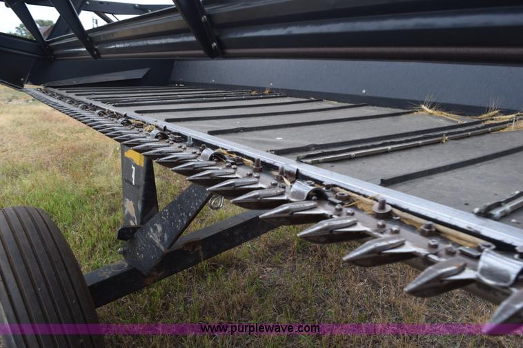 image for item K6115 2005 MacDon 963 draper head