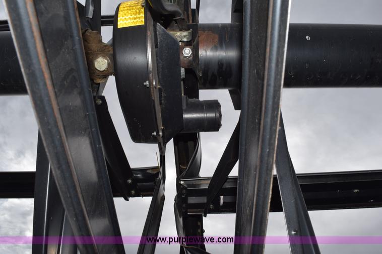 image for item K6115 2005 MacDon 963 draper head