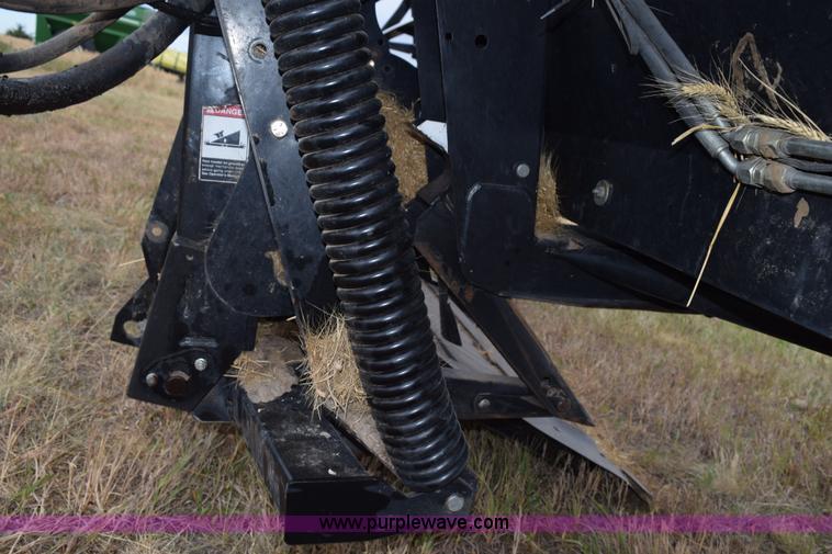 image for item K6115 2005 MacDon 963 draper head