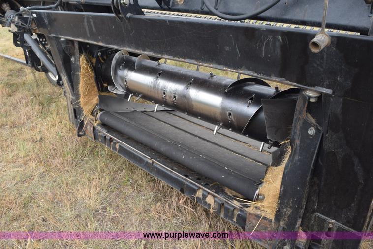 image for item K6115 2005 MacDon 963 draper head