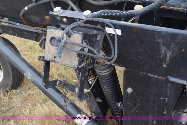 image for item K6115 2005 MacDon 963 draper head