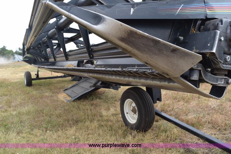 image for item K6115 2005 MacDon 963 draper head