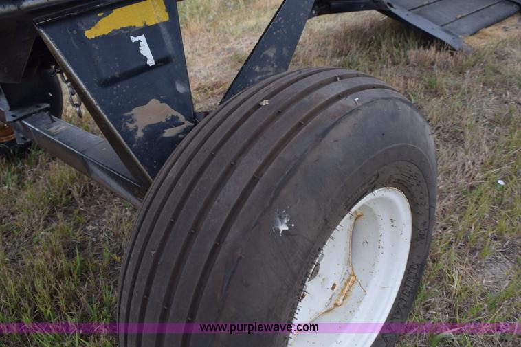 image for item K6115 2005 MacDon 963 draper head