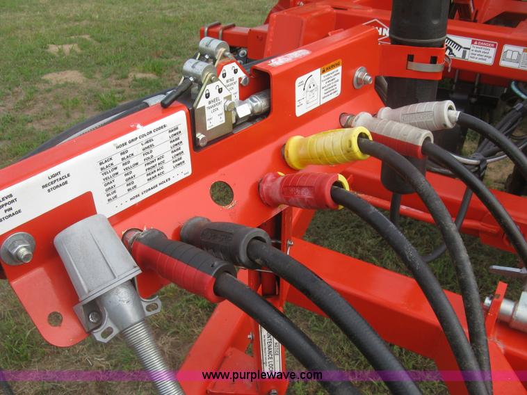 image for item K8685 2013 Kuhn-krause 8000 Excelerator vertical tiller