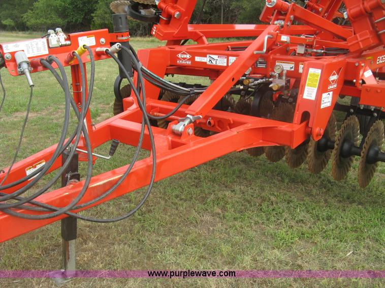 image for item K8685 2013 Kuhn-krause 8000 Excelerator vertical tiller