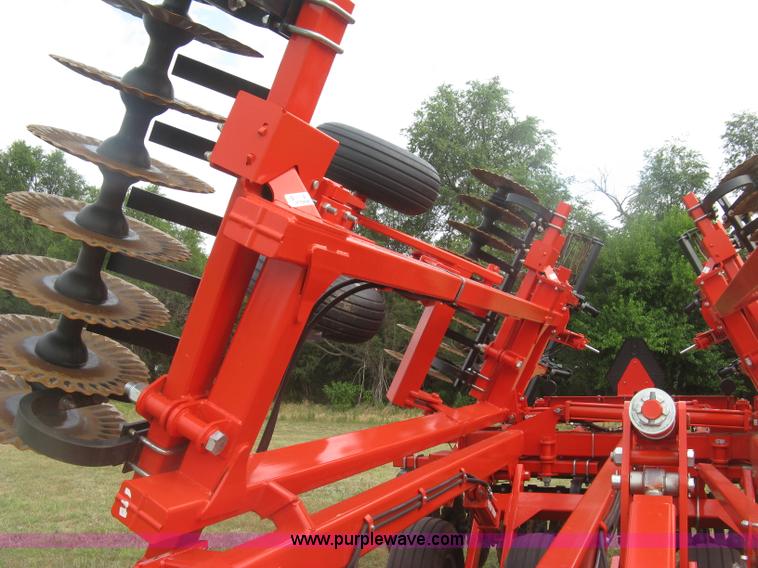 image for item K8685 2013 Kuhn-krause 8000 Excelerator vertical tiller