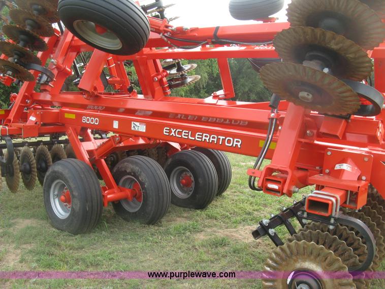 image for item K8685 2013 Kuhn-krause 8000 Excelerator vertical tiller