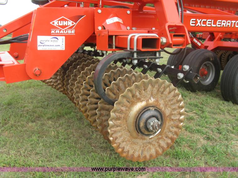 image for item K8685 2013 Kuhn-krause 8000 Excelerator vertical tiller