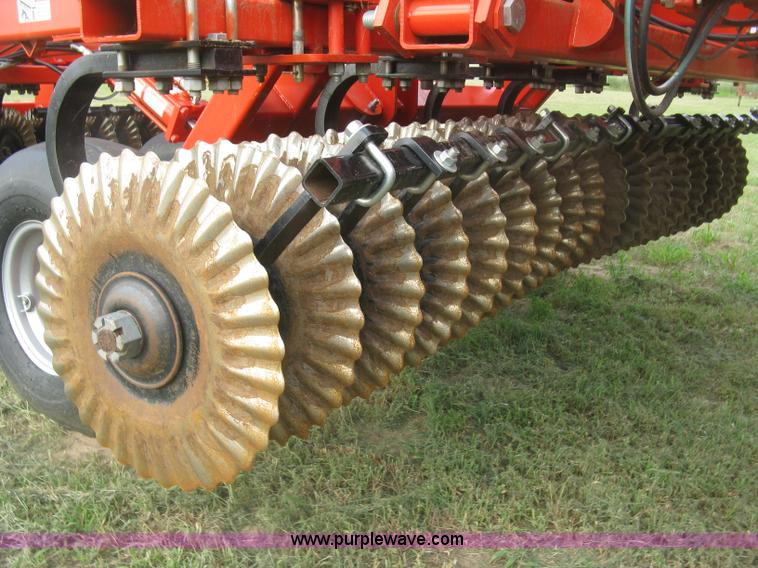 image for item K8685 2013 Kuhn-krause 8000 Excelerator vertical tiller