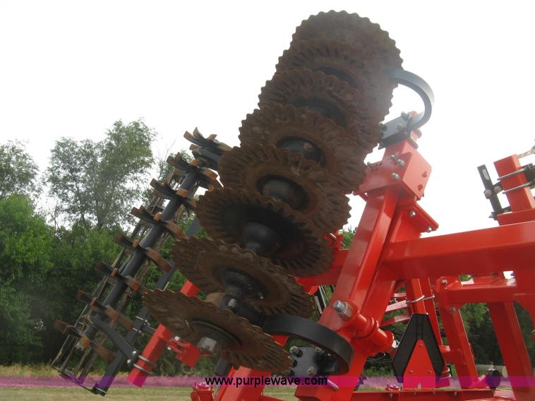 image for item K8685 2013 Kuhn-krause 8000 Excelerator vertical tiller