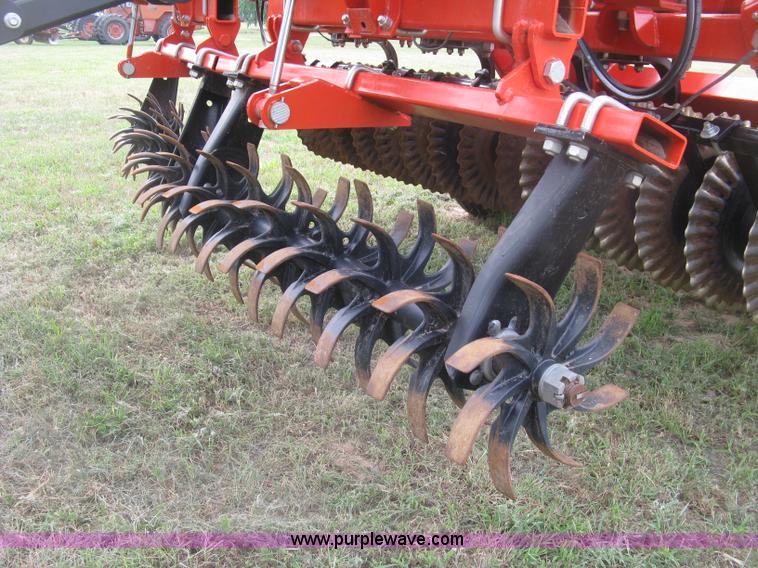 image for item K8685 2013 Kuhn-krause 8000 Excelerator vertical tiller