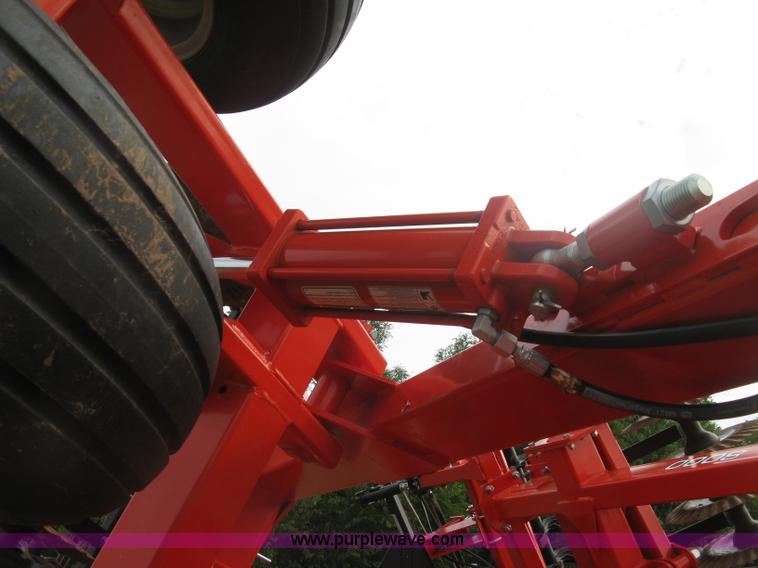 image for item K8685 2013 Kuhn-krause 8000 Excelerator vertical tiller