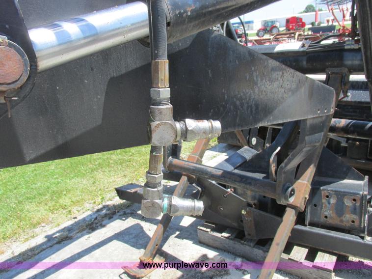 image for item L4008 Great Bend 870 loader