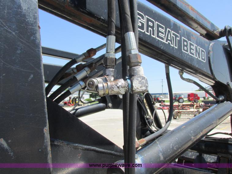 image for item L4008 Great Bend 870 loader