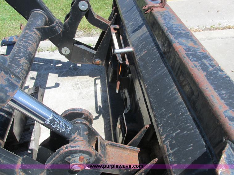 image for item L4008 Great Bend 870 loader