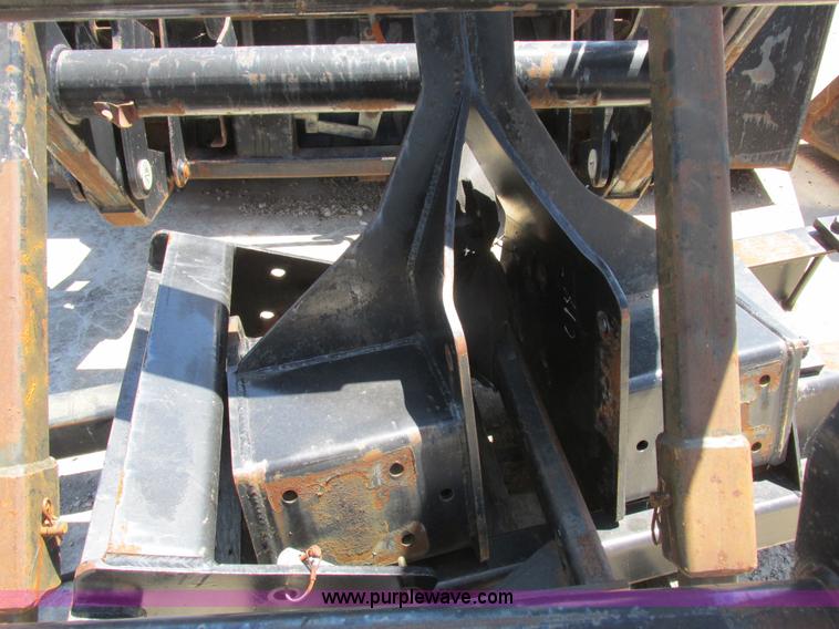 image for item L4008 Great Bend 870 loader