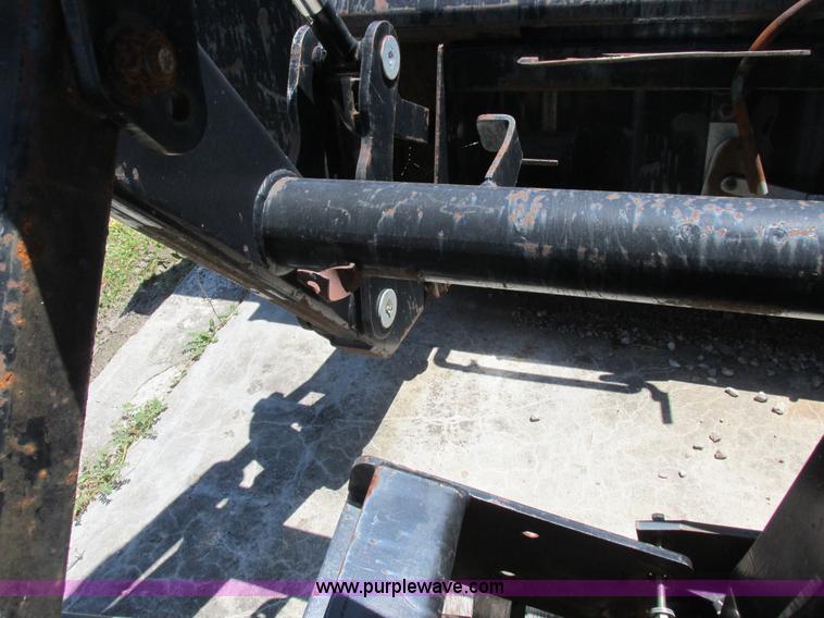 image for item L4008 Great Bend 870 loader