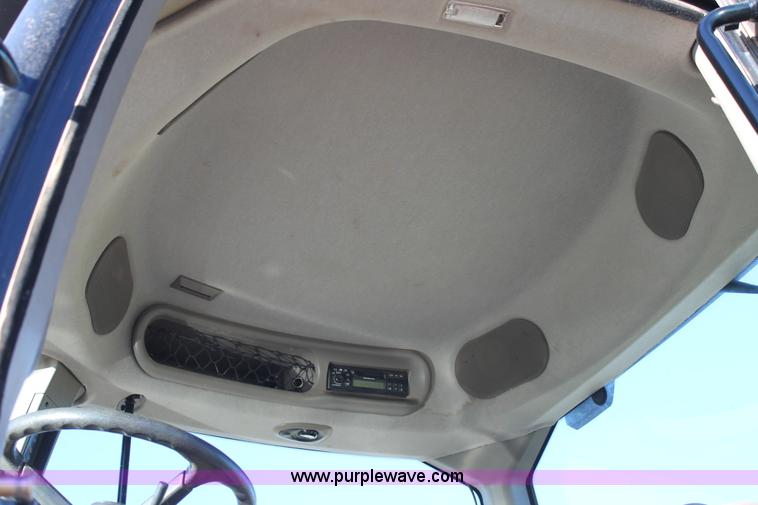 image for item L4337 2002 Case IH MX270 MFWD tractor