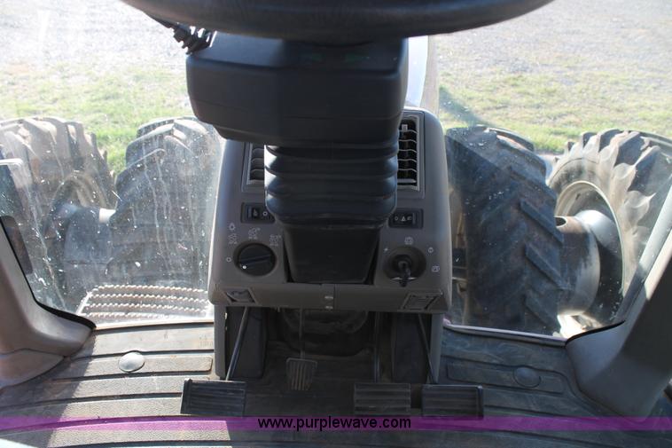 image for item L4337 2002 Case IH MX270 MFWD tractor