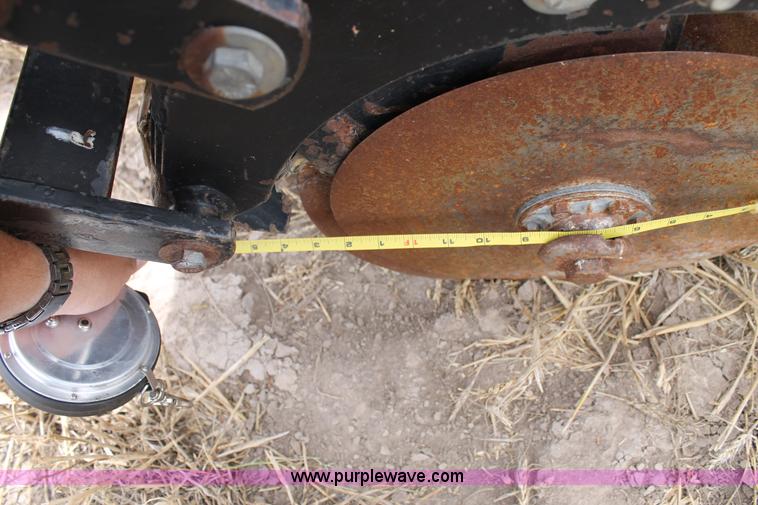 image for item L4343 Sunflower 9411 grain drill