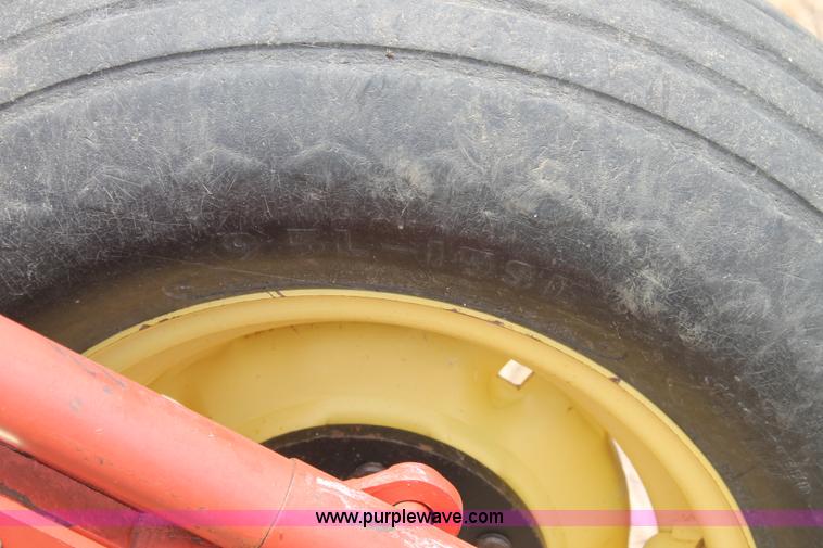 image for item L4343 Sunflower 9411 grain drill