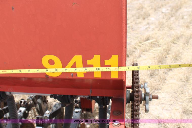 image for item L4343 Sunflower 9411 grain drill