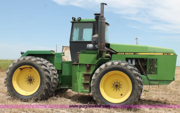 image for item L4349 1990 John Deere 8760 4WD tractor