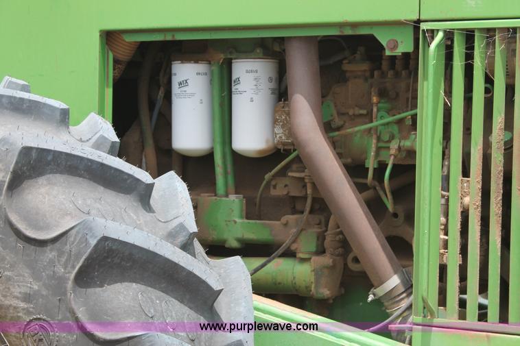 image for item L4349 1990 John Deere 8760 4WD tractor