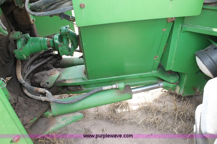 image for item L4349 1990 John Deere 8760 4WD tractor
