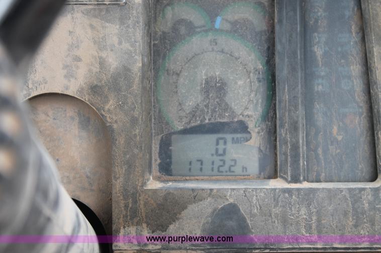 image for item L4349 1990 John Deere 8760 4WD tractor