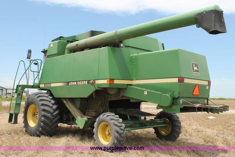 image for item L4350 1995 John Deere 9600 combine