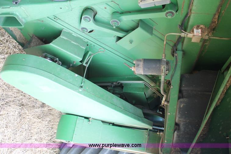 image for item L4350 1995 John Deere 9600 combine
