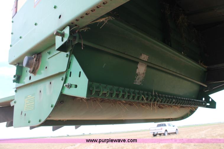 image for item L4350 1995 John Deere 9600 combine