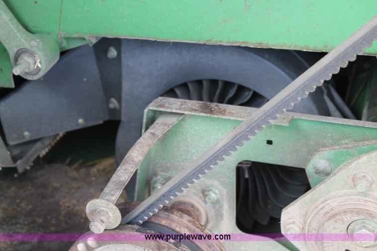 image for item L4350 1995 John Deere 9600 combine