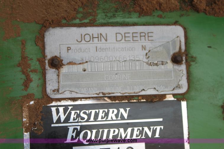image for item L4350 1995 John Deere 9600 combine