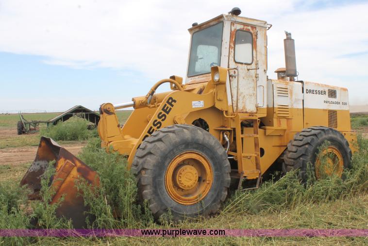 image for item L4351 1978 Dresser 530 Payloader wheel loader